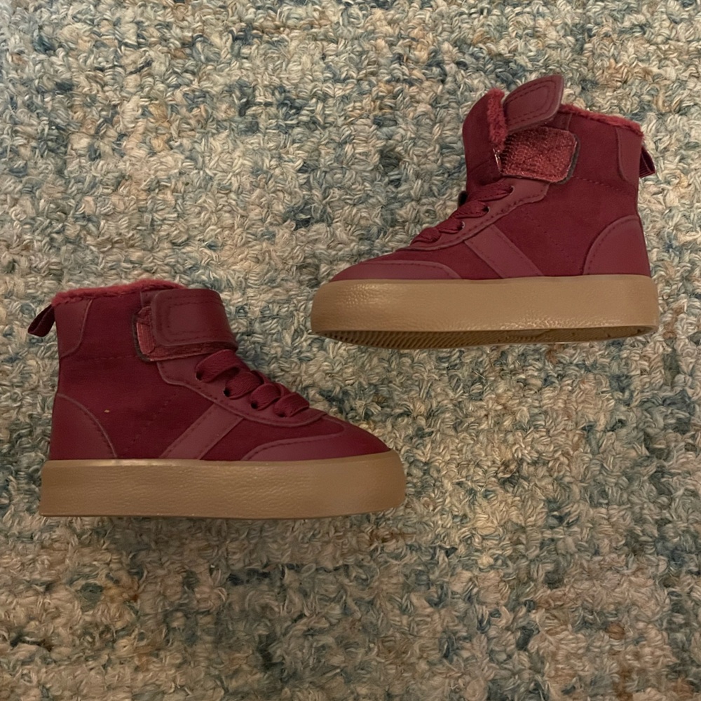 H&M WARM-LINED HIGH TOPS - Toddler Size 4